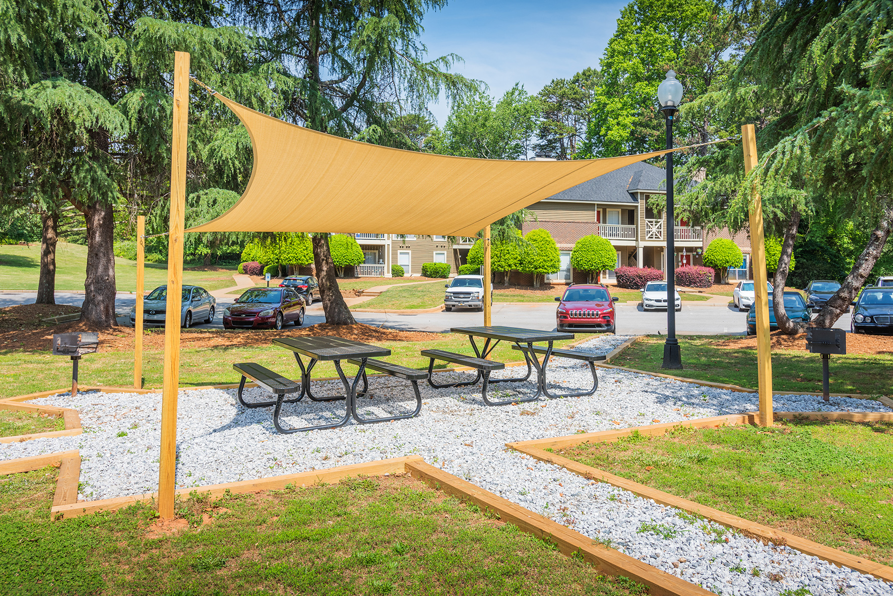 Oak Ridge at Pelham The Multifamily Advisory Group at Cushman & Wakefield